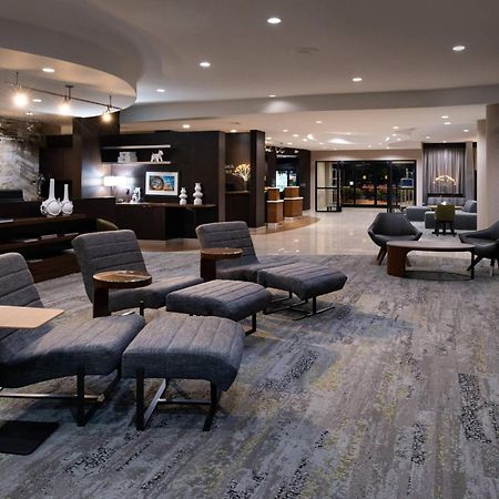 Courtyard High Point Hotel Bagian luar foto